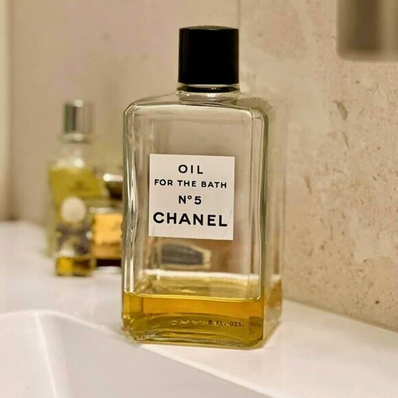CHANEL No. 5 Oil for the Bath, 8 fl oz, 1976. Fragrant! Original, Authentic VTG - Picture 9 of 9